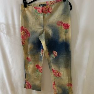 `Floral Print Stretch Capri Pant